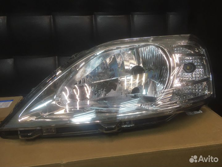 Блок фара Рено Логан