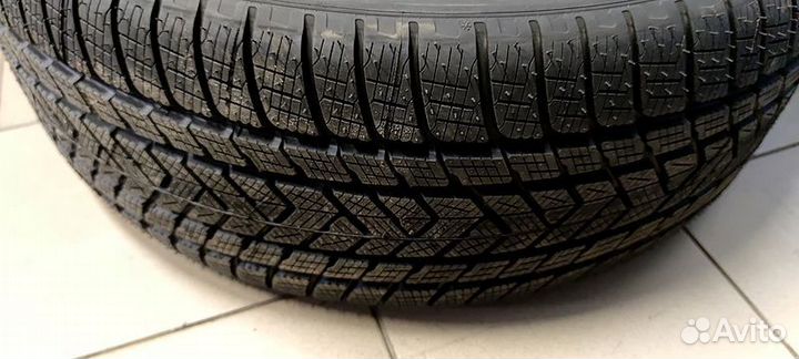 Pirelli Scorpion Winter 255/60 R18 112H