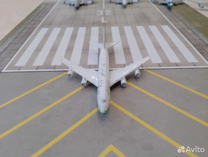 Самолёт Boeing 747 