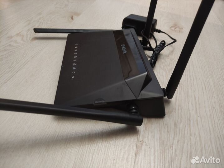 Wifi роутер D-link dir-825