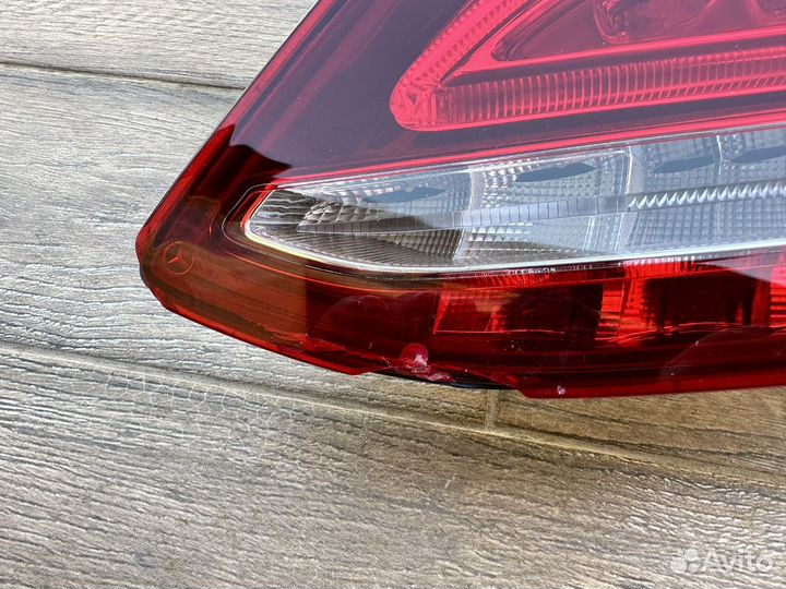 Задняя фара мерседес 205 и диффузор с насадками