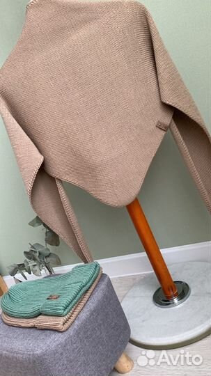 Шапка вязаная ручной работы