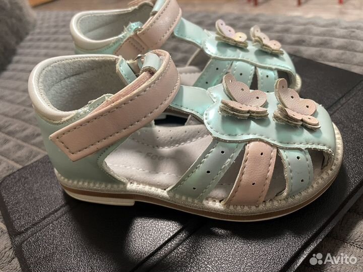 Босоножки для девочки 23 размер