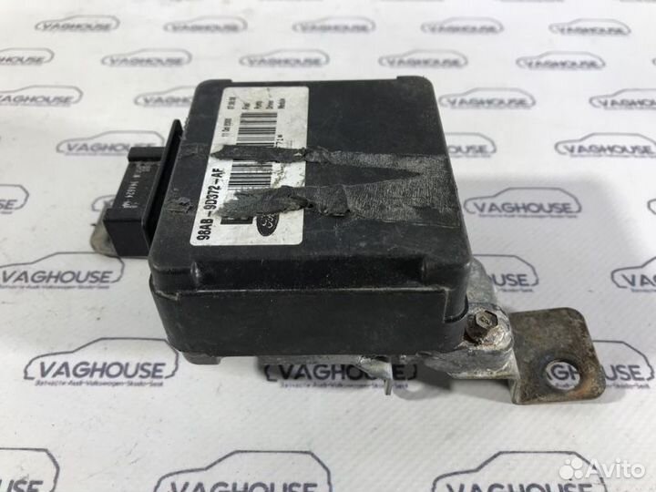 Реле бензонасоса Ford Focus MK 1 2001