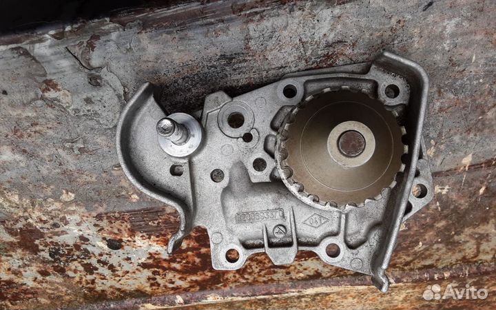 Помпа Рено Логан (К7М), замена по регламенту