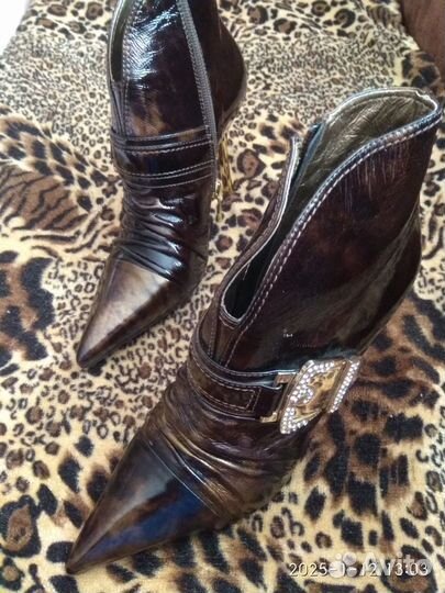 Ботильоны на шпильке 35