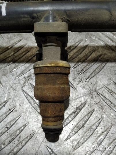 Форсунка двигателя Rover 400 1995 2000