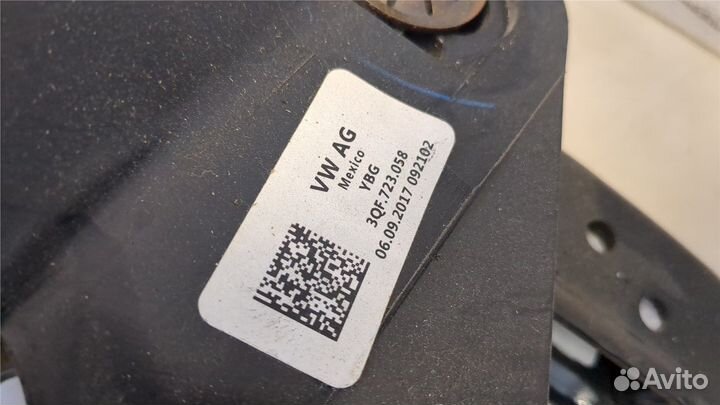 Педаль тормоза Volkswagen Atlas, 2018