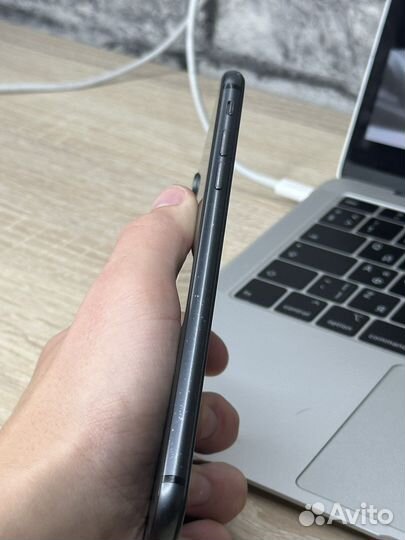 iPhone 8 plus 64gb черный