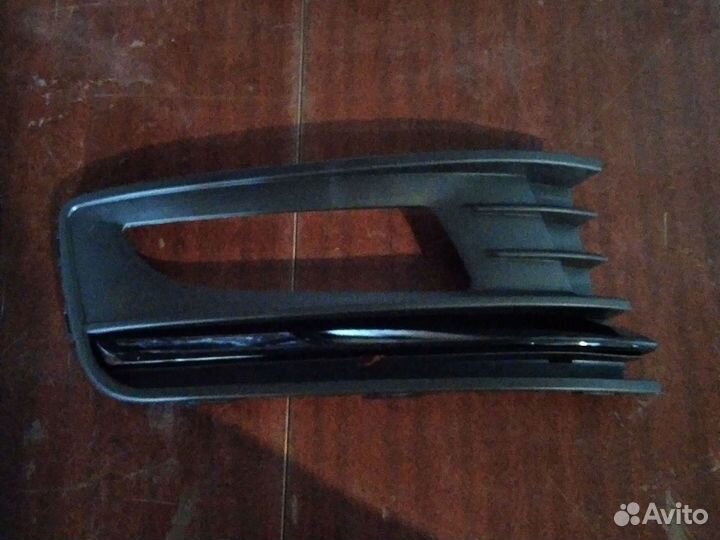 Оправа туманки Фольксваген Поло 15-20 г.в