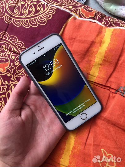 Телефон iPhone 6s 64gb