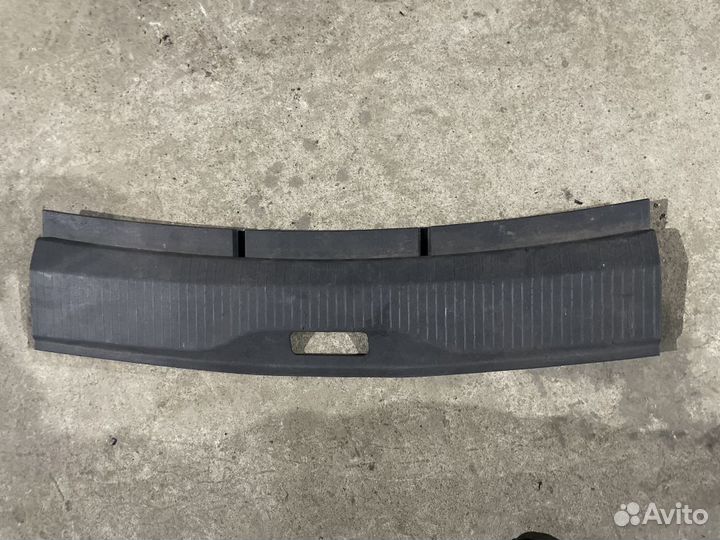 Накладка задней панели opel astra H универсал