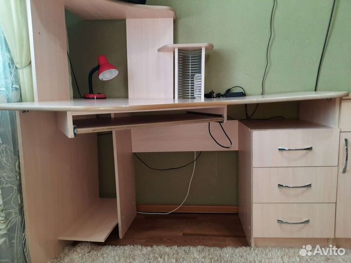 Компьютерный стол+тумба