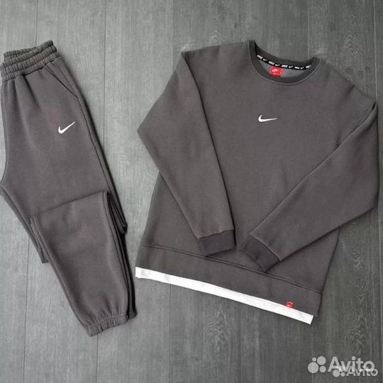 Спортивный костюм Nike