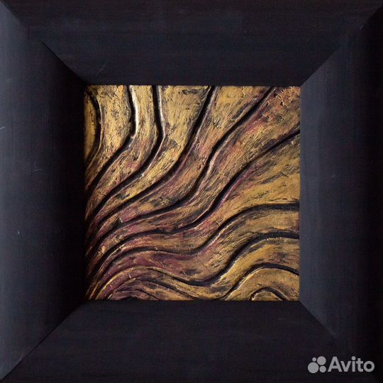 Картина черная с золотом в раме