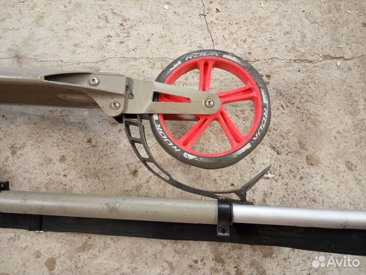 Самокаты на ремонт или разбор