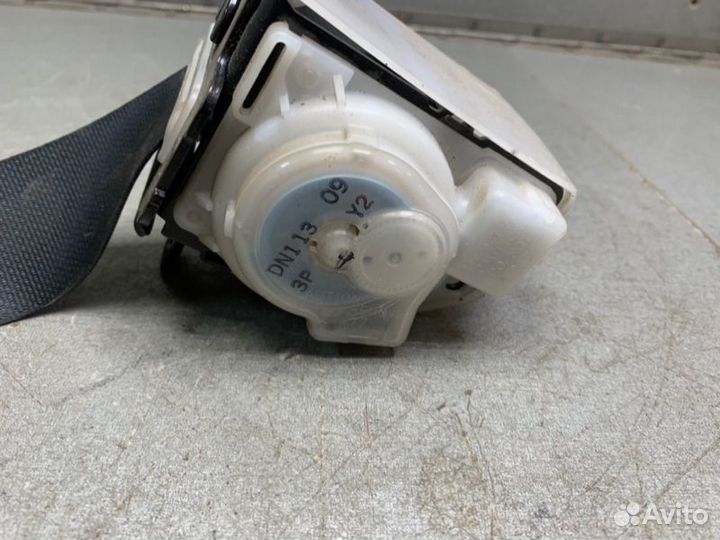 Ремень безопасности задний Mitsubishi Lancer 9