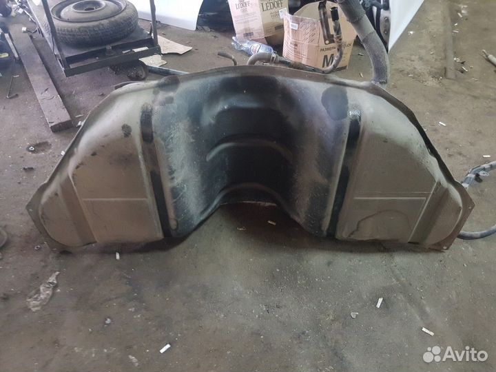 Бак топливный (Infiniti Q50)