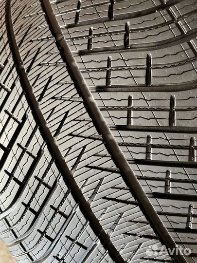 Michelin Pilot Alpin 5 275/40 R21 и 305/35 R21 V