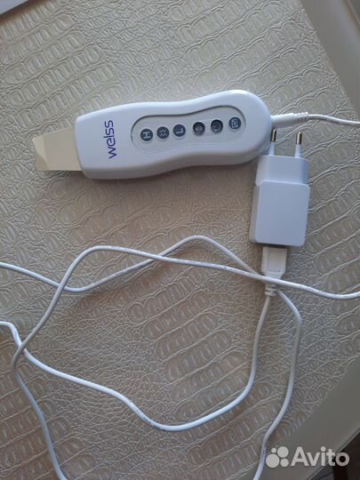 Ультрозвуковой аппарат для чистки лица