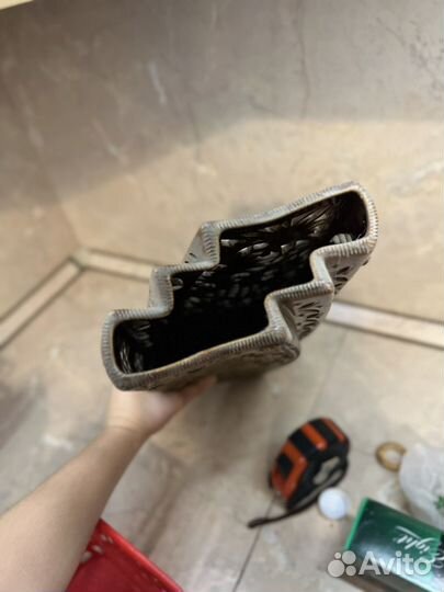 Ваза для цветов декоративная