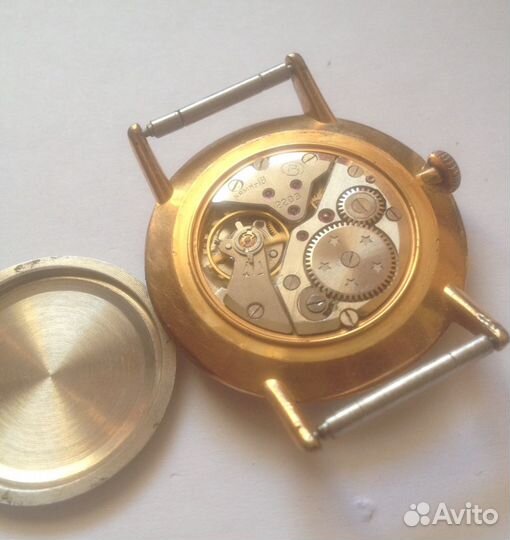 Часы наручные, Восток. Костюмные. СССР Супертонкие