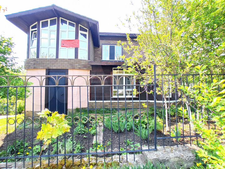 Дом 228 м² на участке 6,1 сот.