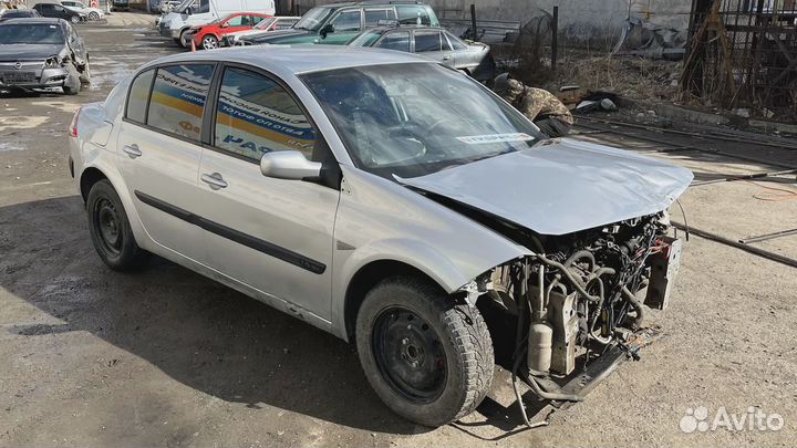 Замок двери передней правой Renault Megane 2 82000