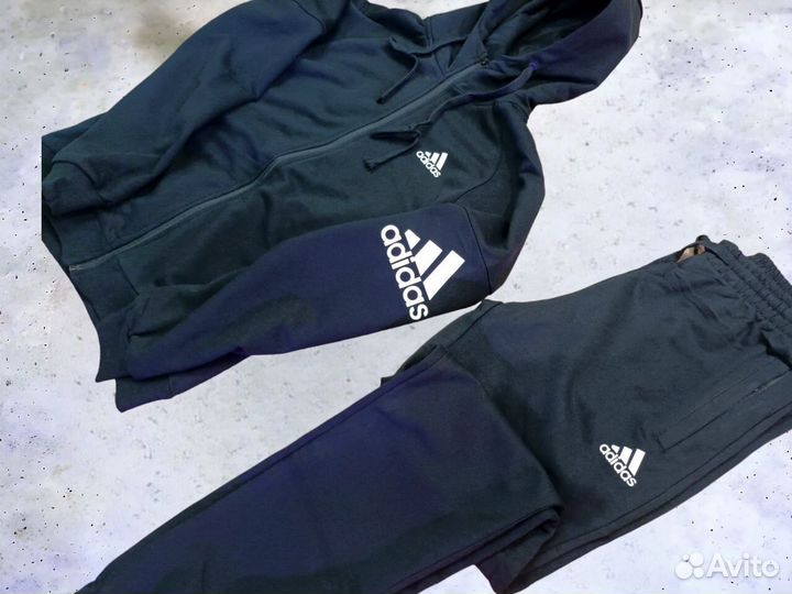 Спортивные костюмы Adidas