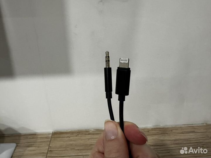 Кабель для зарядки