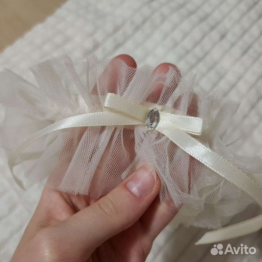 Подвязка на ногу