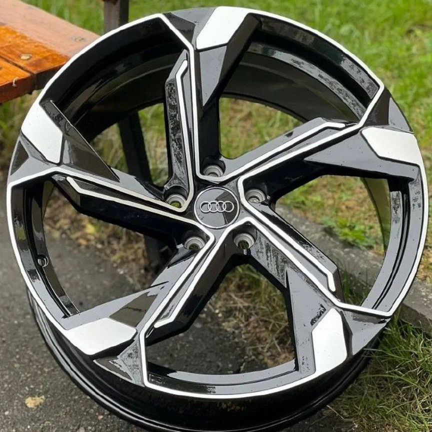 Литые диски Audi 10×R22 5×112