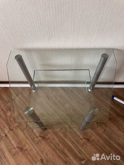 Стол стеклянный