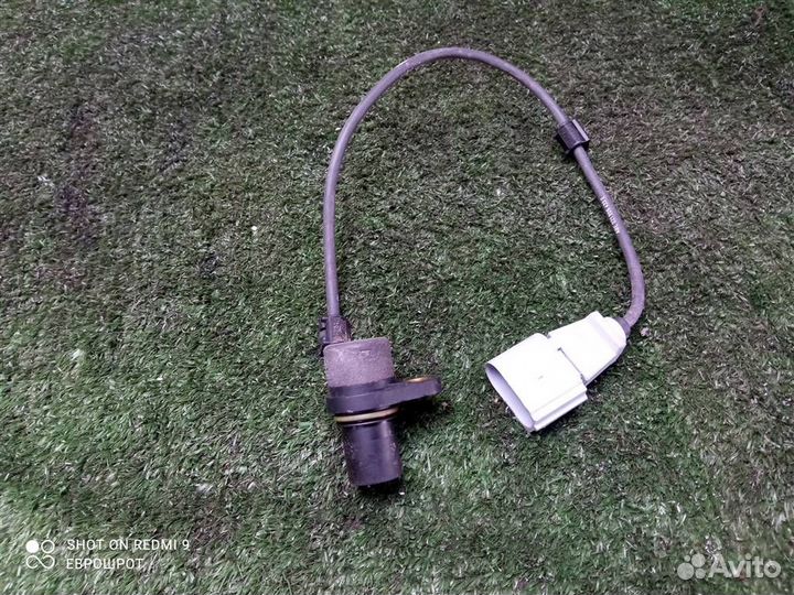 Датчик положения коленвала Volkswagen Touareg (20