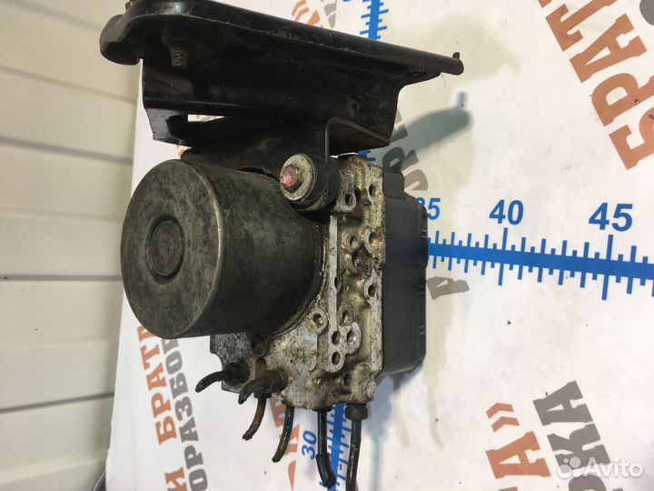 Тойота Хайлюкс Блок ABS