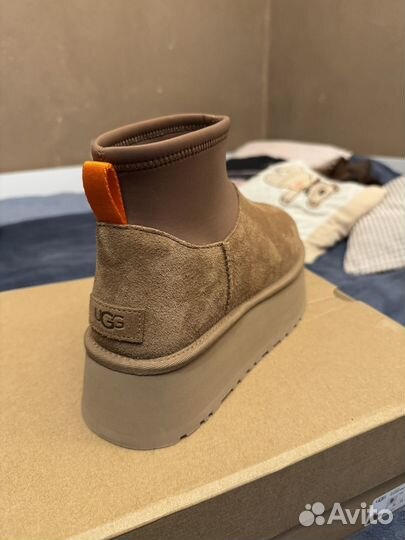 Ugg женские на платформе classic mini dipper