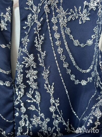 Нарядное платье