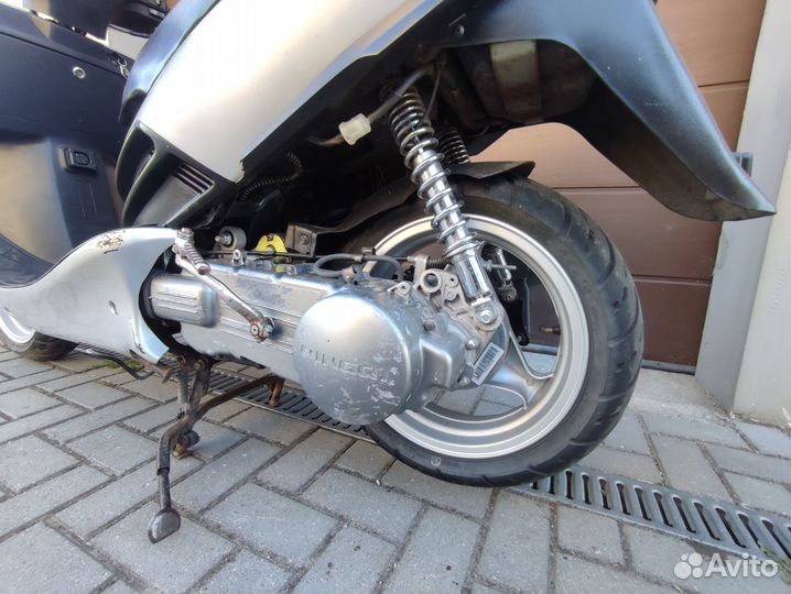 Скутер Galaxy 125