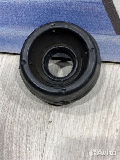 Опора стойки Volkswagen polo 5