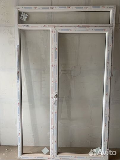 Мансардное окно пластиковая с дверью