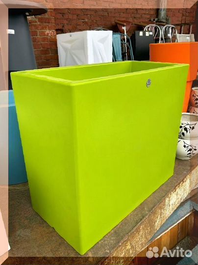 Кашпо для загородного дома