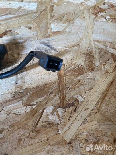 Стеклоподъемник электрический передний левый