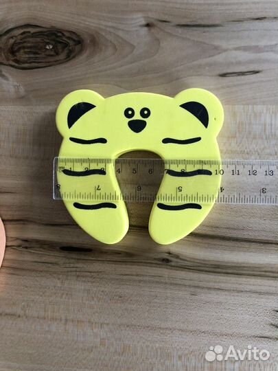 Фиксатор, блокиратор двери, ограничитель двери