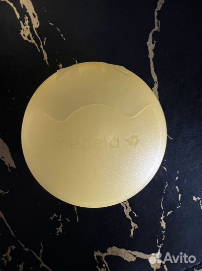 Накладка силиконовая на грудь для кормления Medela