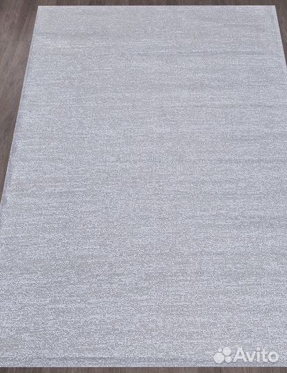 Ковер 120x180 см. Новый. Однотонный дизайн