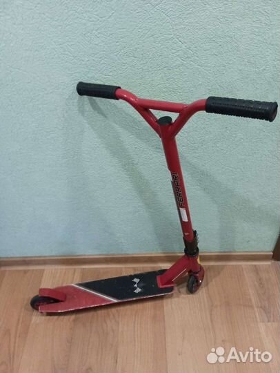 Трюковой самокат Ferrari Б/У