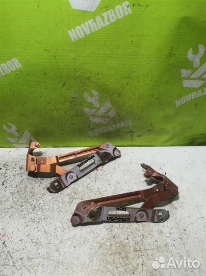 Петля крышки багажника Сеат Кордоба