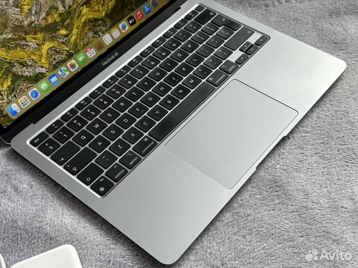 Macbook air 13 2020 m1