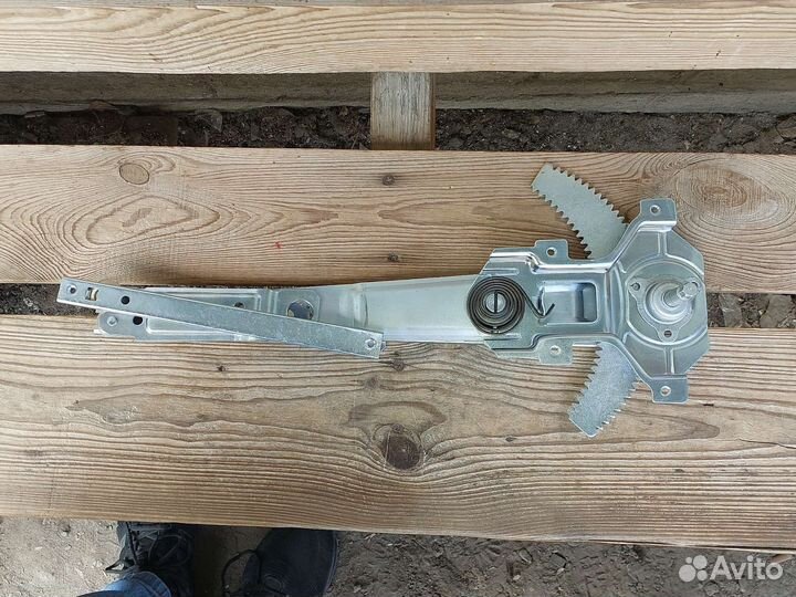 Дэу Матиз стеклоподъёмник передний левый 96314609