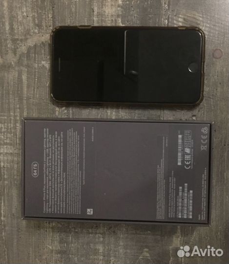 iPhone 8 Plus, 64 ГБ